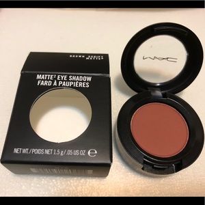 MAC Brown Script Eyeshadow
